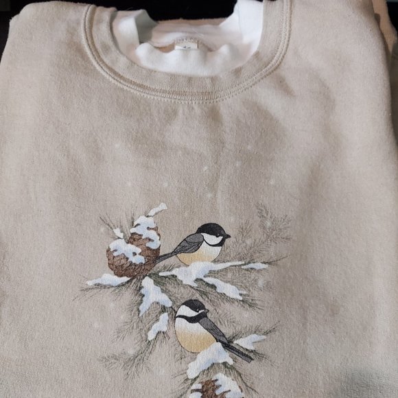 Chickadee Women's Sweat Shirt Gently Warn - Picture 3 of 3